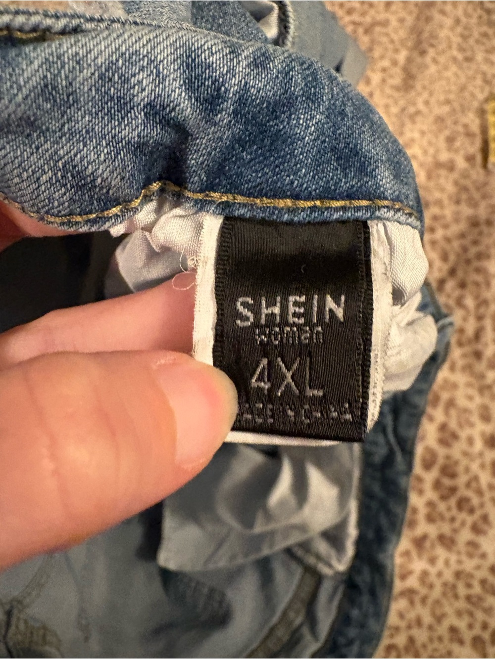 Light Blue Denim Roll-Cuff Women's Shorts Size 4XL - Picture 2 of 6